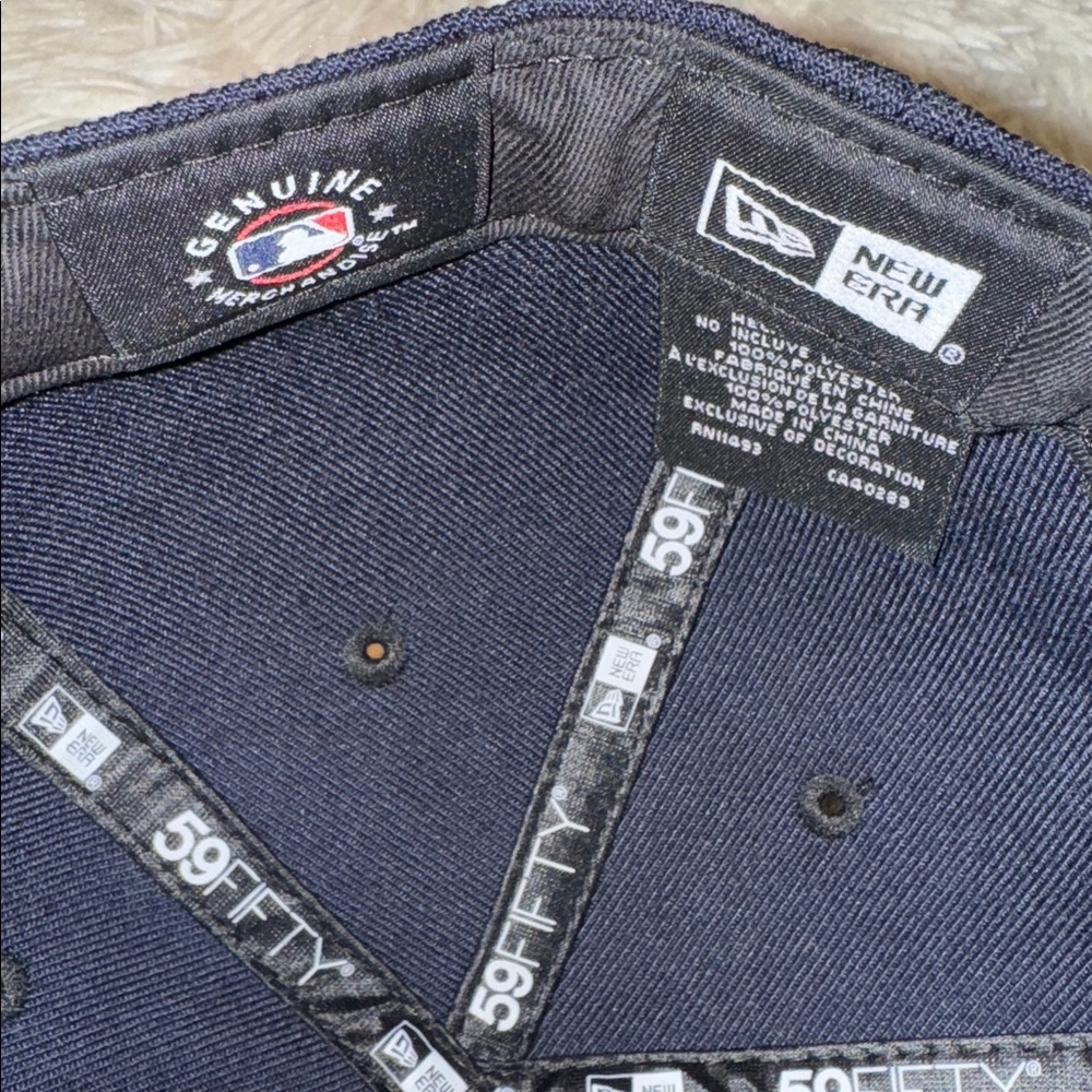 NewEra MoMA NewYork Yankees 59FIFTY Hat - Picture 15 of 15